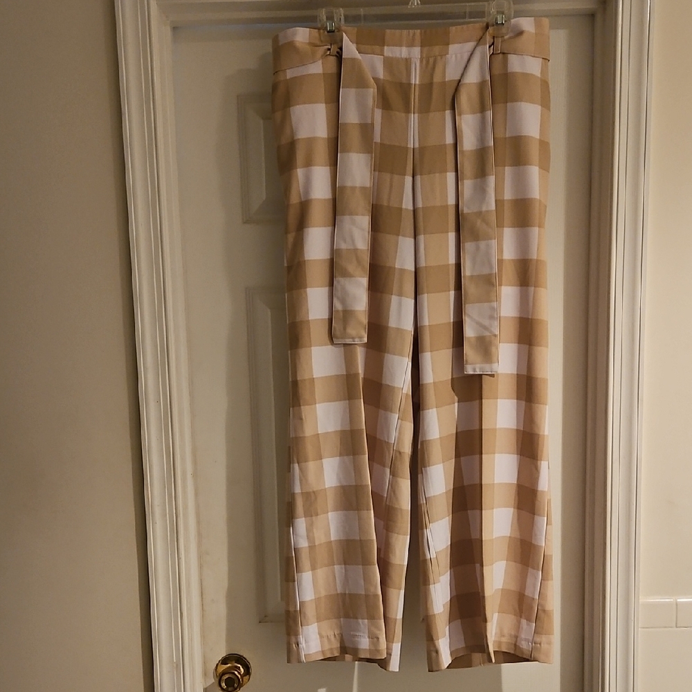 New York & Company Beige and White Pants